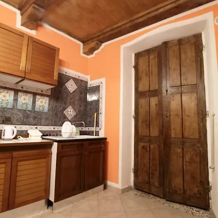 La Rocca Di Efisio Aparthotel 4*