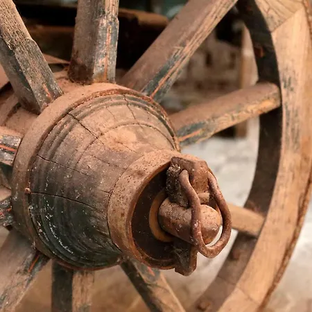 Aparthotel La Rocca Di Efisio Costigliole d'Asti