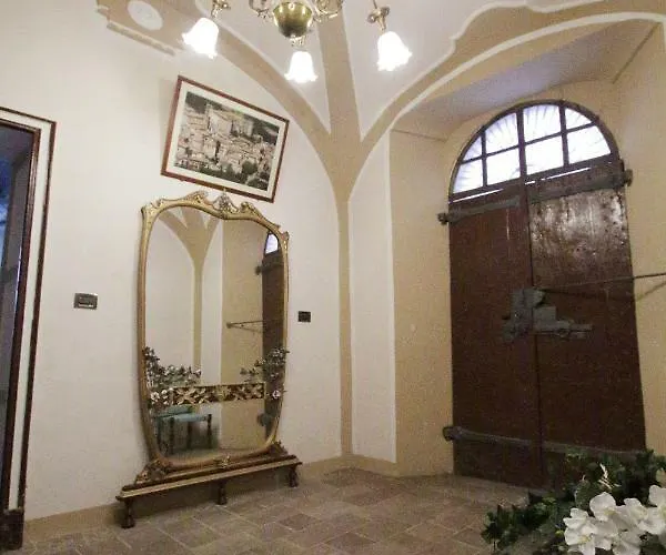 公寓式酒店 La Rocca Di Efisio 4*
